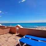 Lloyds Club Aparthotel 3*