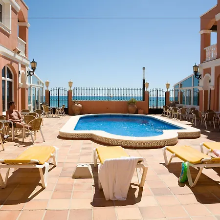 Lloyds Club Aparthotel