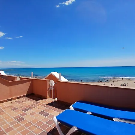 Lloyds Club Aparthotel 3*