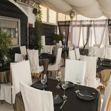 Lloyds Club Aparthotel 3*