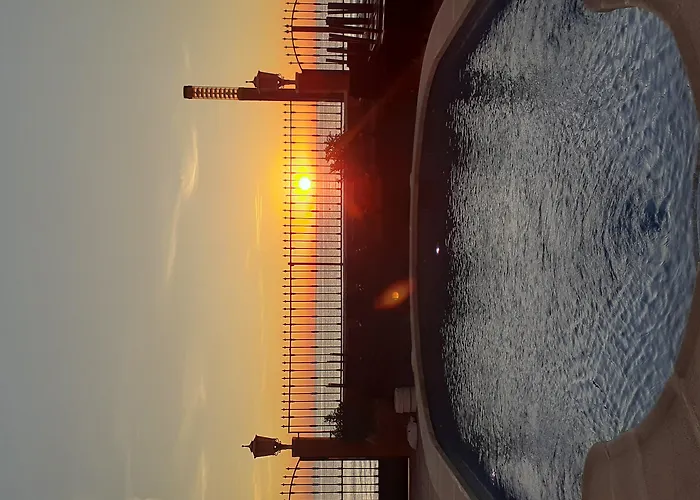 Aparthotel Lloyds Club 3*