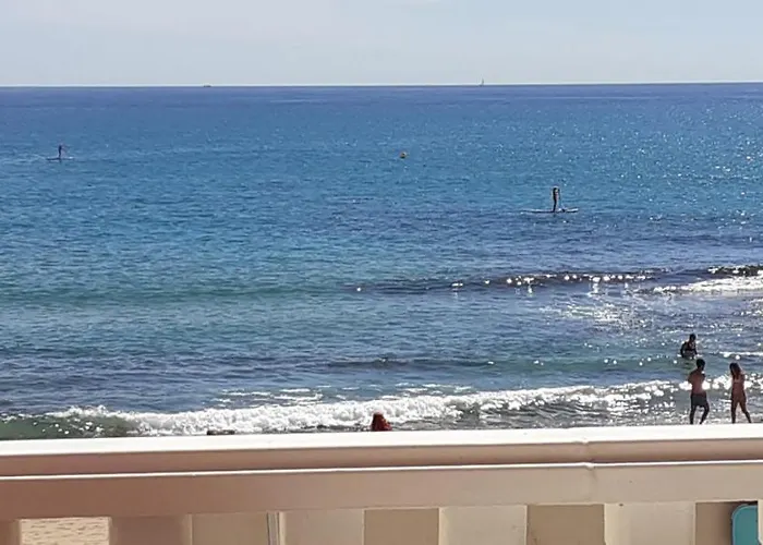 Lloyds Club Apartmanhotel 3*