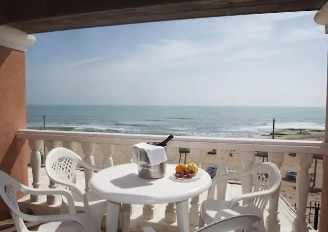 Lloyds Club Lejlighedshotel