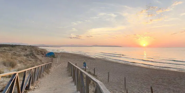 Lloyds Club Apartmanhotel