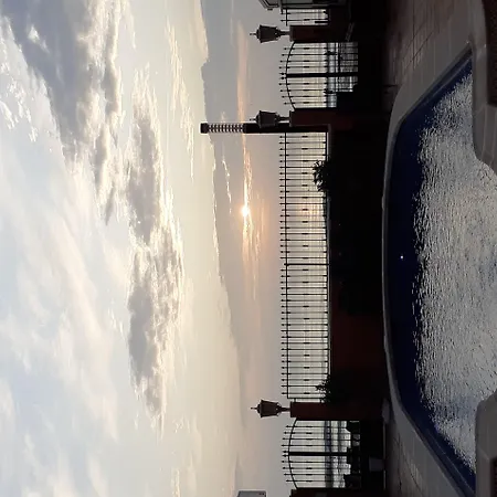 شقة فندقية Lloyds Club